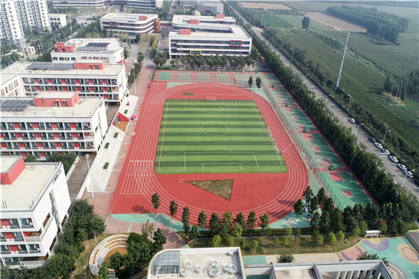 小学航.jpg